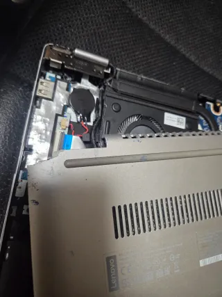 Lenovo Yoga 520-Ikb para piezas