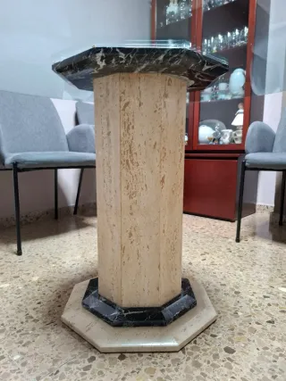 Mesa redonda cristal y pie mármol