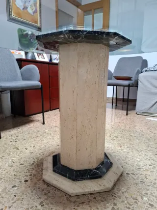 Mesa redonda cristal y pie mármol