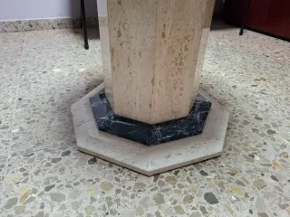 Mesa redonda cristal y pie mármol