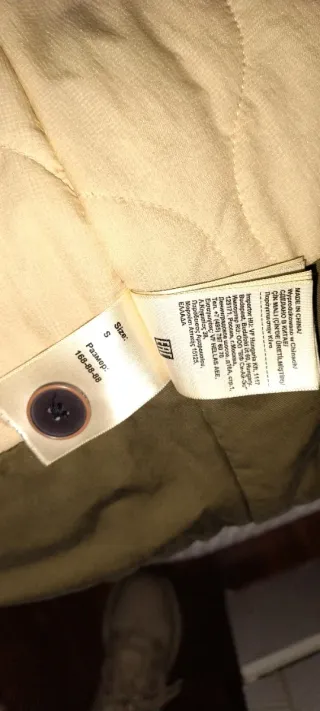 Abrigo Lee verde y negro