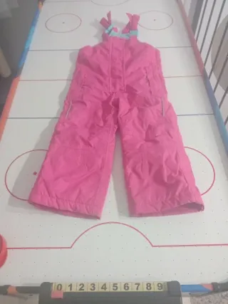 Mono de esquí rosa para niña