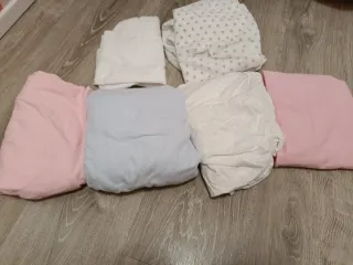 Lote de sabanas cuna y carro bebe