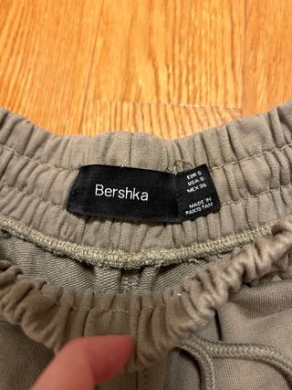 Pantaloni tuta Bershka verdi regolabili S