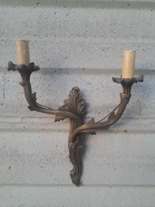 Applique antiche in metallo