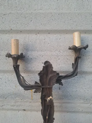 Applique antiche in metallo