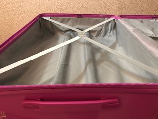 Preciosa maleta grande dura 4 ruedas 23 kg