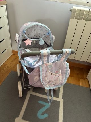 Cochecito de juguete para muñecas