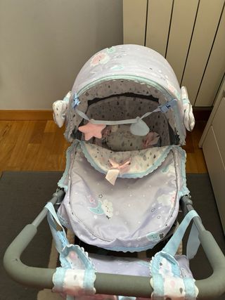 Cochecito de juguete para muñecas