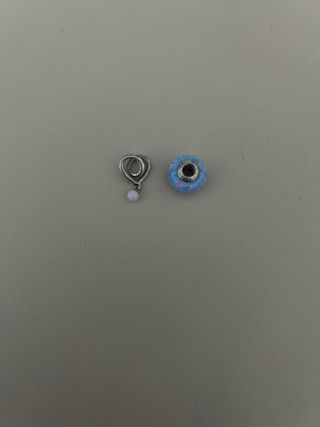 Lote 2 charms Pandora corazón y abalorio azul