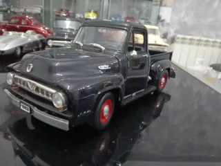 Ford Pick Up 1953 1/18