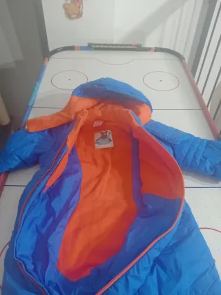 Mono de esquí azul para niños talla 18m