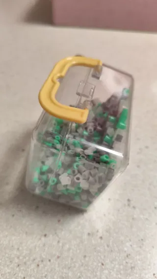 Cajita maletín con cuentas