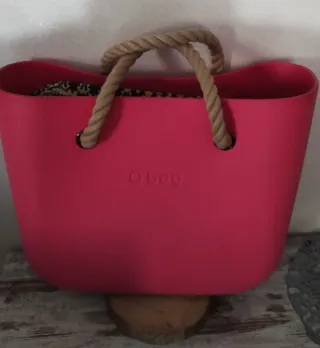 Borsa O bag fucsia con manici corda
