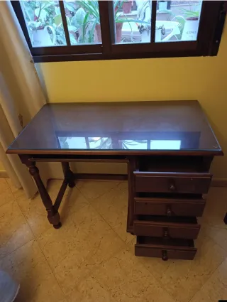 Escritorio madera y cristal