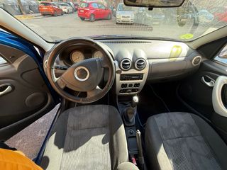 Dacia Sandero 2010