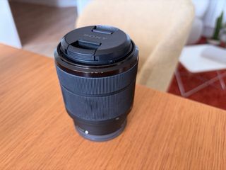 Objetivo Sony FE 28-70mm Compacto