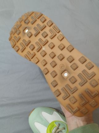 Tenis un solo uso Talla 39-40