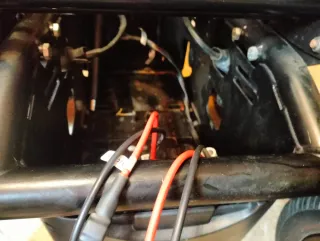 Silla de ruedas eléctrica negra