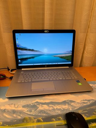 Portátil HP 17” 8GB RAM 512GB SSD