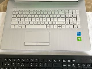 Portátil HP 17” 8GB RAM 512GB SSD