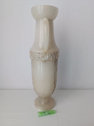 Jarrón de mármol blanco