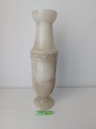 Jarrón de mármol blanco