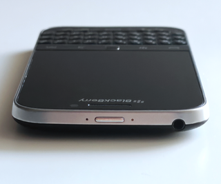 Blackberry Classic Q20 • 2/16GB, 4G, QWERTZ