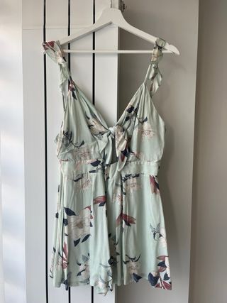 Mono corto floral azul verdoso pastel