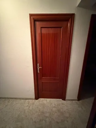 Puertas de madera interiores