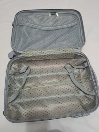 Maleta pequeña roja