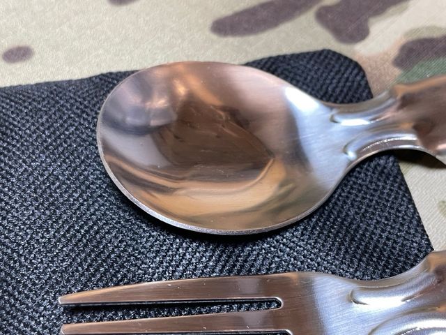 Set cubiertos de acero plegables