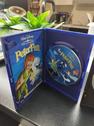 DVDs Los Increíbles y Peter Pan (Español)