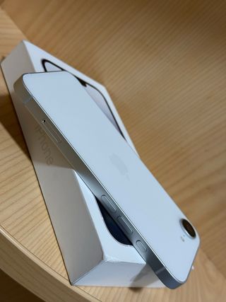 iPhone 16e 128GB Bateria 100% Casi Nuevo