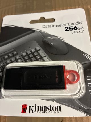 Pendrive Kingston Exodia 256GB USB 3.2