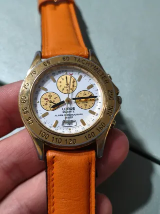 Reloj Lorus Quartz Alarm Chronograph