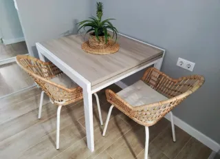 Mesa madera estilo nórdico. Maisons du monde.