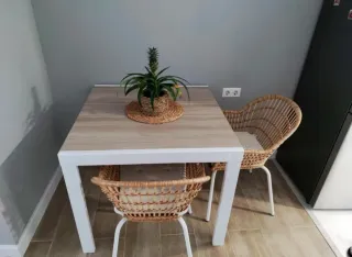 Mesa madera estilo nórdico. Maisons du monde.