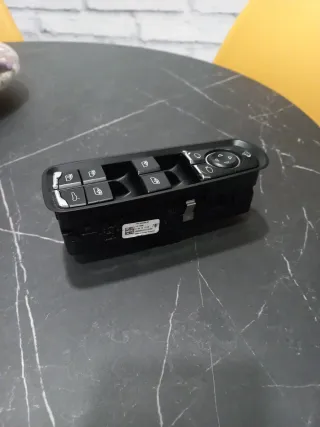 Botonera elevalunas delantera izq Porsche Macan