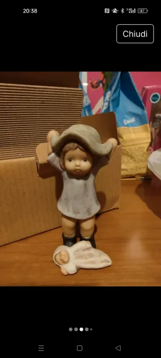 Statuina Goebel Nina Cappello della nonna