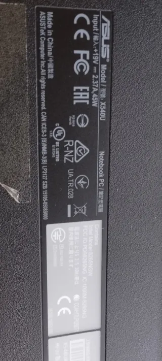 Portátil Asus 7ª Gen ( Mal de bisagras). OFERTA