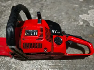 Motosierra Komatsu Zenoah G561 - potente.