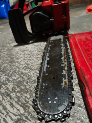 Motosierra Komatsu Zenoah G561 - potente.