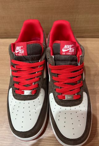 Nike Air Force 1 Rojas y Marrones