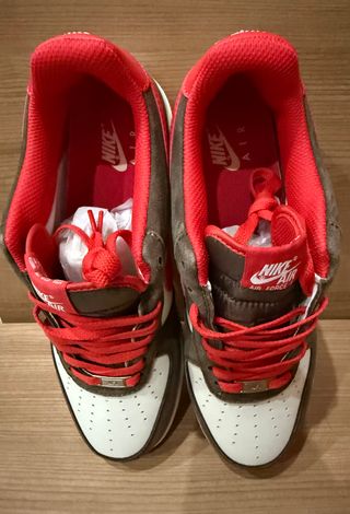 Nike Air Force 1 Rojas y Marrones