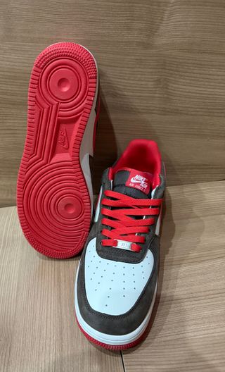Nike Air Force 1 Rojas y Marrones