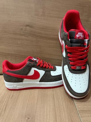 Nike Air Force 1 Rojas y Marrones