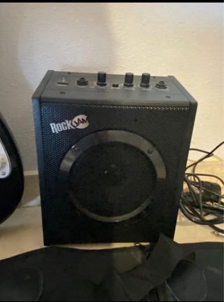 Guitarra Rock AM Negra + Amplificador