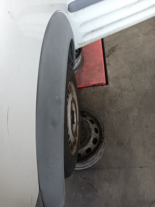 ALETIN DELANTERO IZQUIERDO FORD TRANSIT CONNECT (