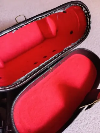 Prismáticos antiguos con funda joca